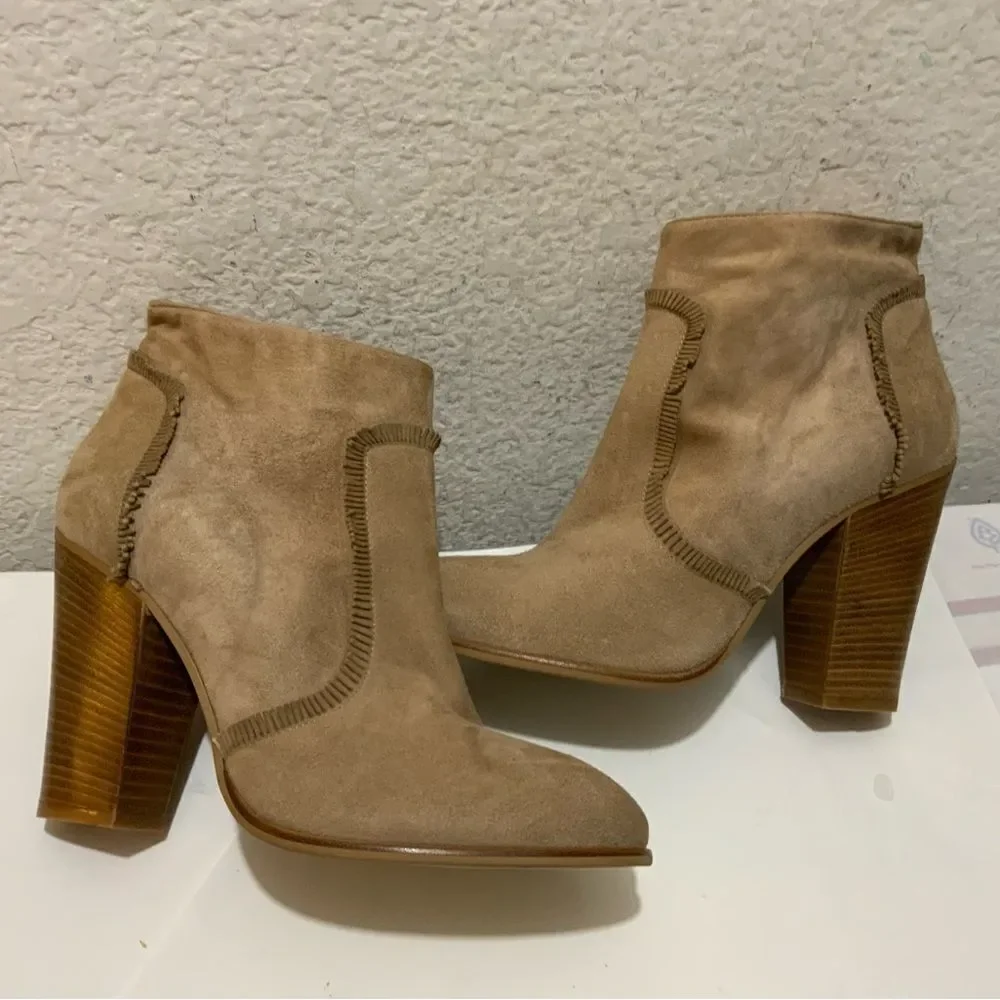 New Dee Keller Tan Suede Mini Fringe Details Ankle Boots Side Zip US 9 EU 39